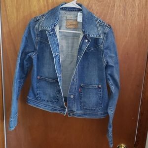 LEVI STRAUSS DENIM JACKET BUTTERFLY ON BACK